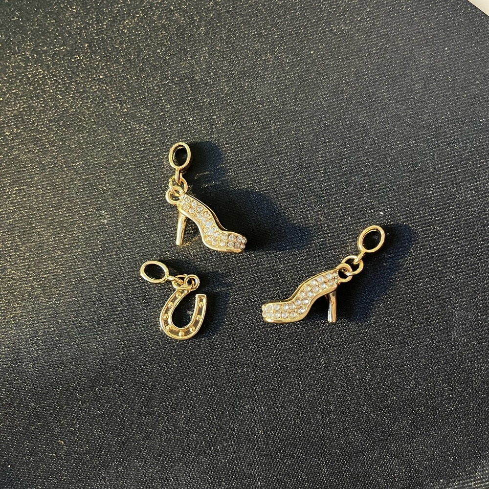 Elegant Gold High Heel and Horseshoe Charms